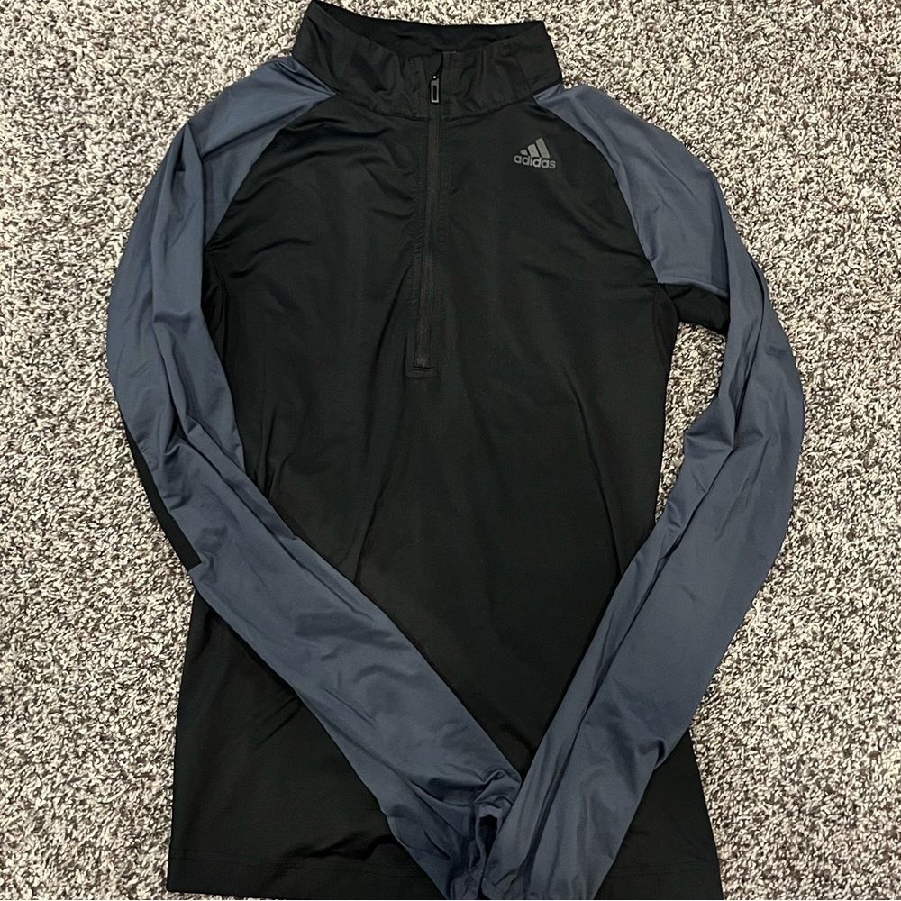 - Adidas pullover active wear size medium